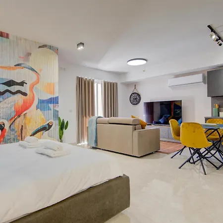 Seaside St'julians With Private Balconies By 360 Estates * San Ġiljan