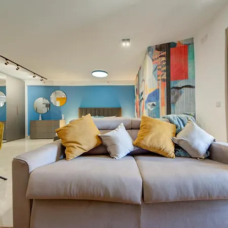 Seaside St'julians With Private Balconies By 360 Estates *