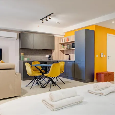 Апартаменты Seaside St'julians With Private Balconies By 360 Estates