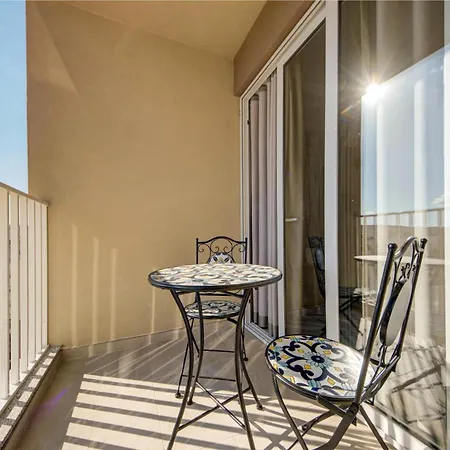 Seaside St'julians With Private Balconies By 360 Estates Апартаменты *