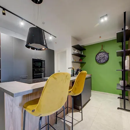 Seaside St'julians With Private Balconies By 360 Estates *