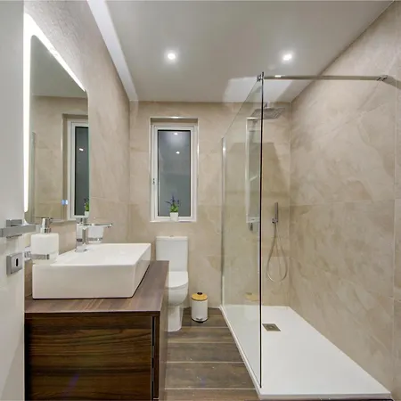 Seaside St'julians With Private Balconies By 360 Estates Апартаменты Сент Джулианс