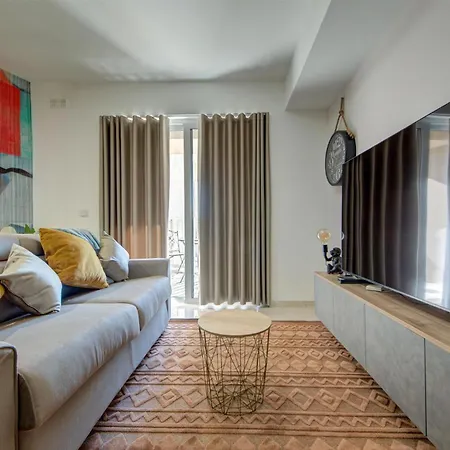 Seaside St'julians With Private Balconies By 360 Estates Daire Saint Julian's