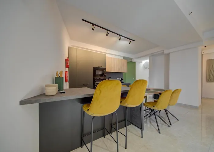 Seaside St'julians With Private Balconies By 360 Estates דירה