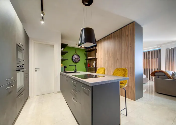 Seaside St'julians With Private Balconies By 360 Estates *