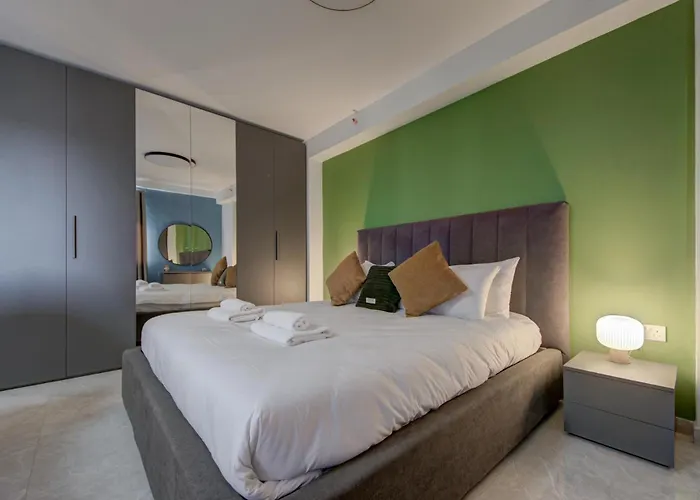 Seaside St'julians With Private Balconies By 360 Estates *