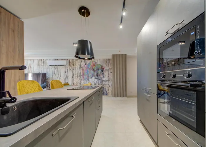 Seaside St'julians With Private Balconies By 360 Estates *