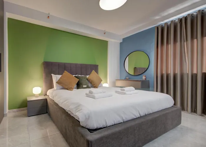 Seaside St'julians With Private Balconies By 360 Estates *