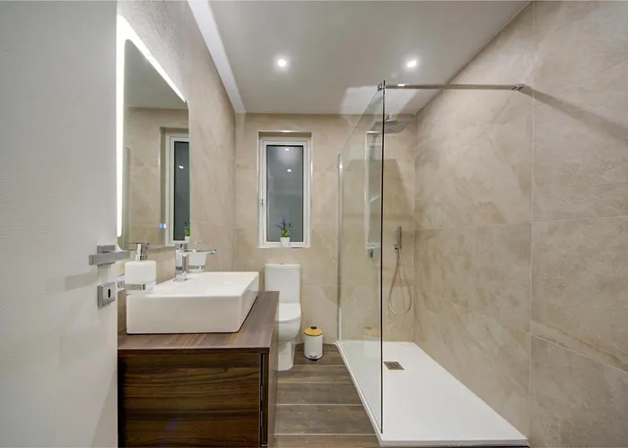 Seaside St'julians With Private Balconies By 360 Estates דירה Saint Julian's