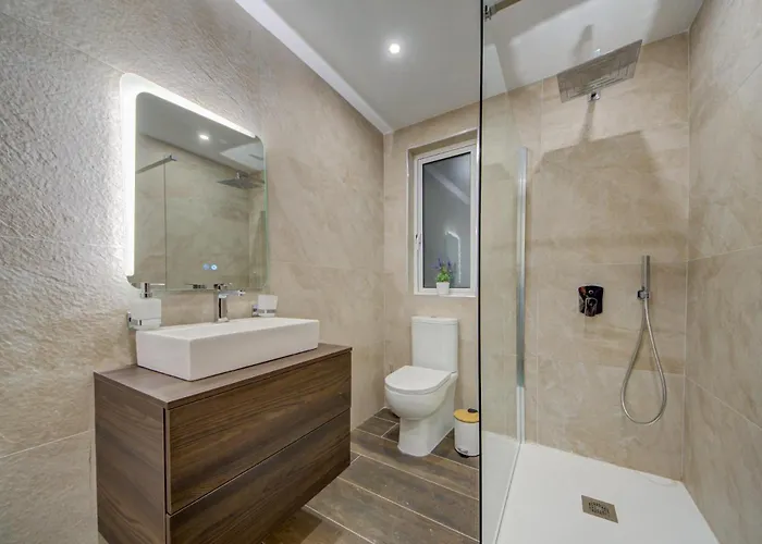 Seaside St'julians With Private Balconies By 360 Estates דירה *