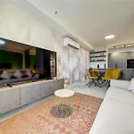 Seaside St'julians With Private Balconies By 360 Estates San Julián